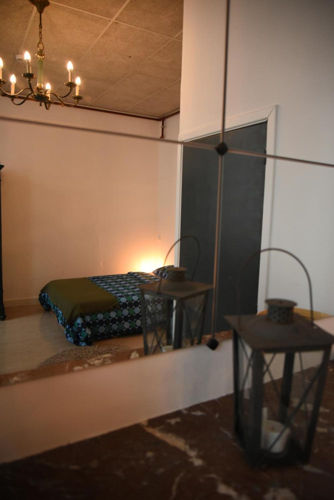 Le Piercot Hotel Лиеж Стая снимка