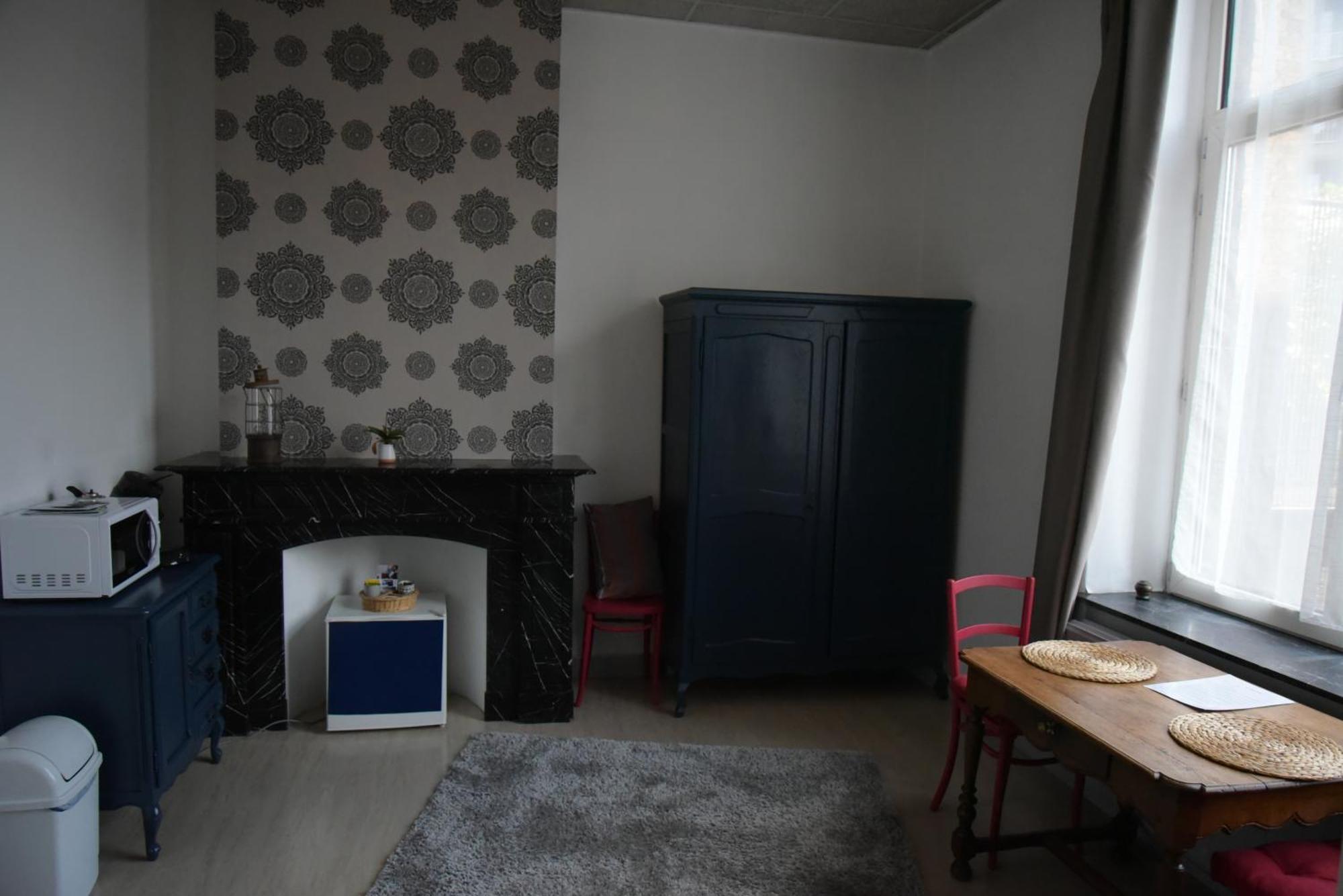 Le Piercot Hotel Лиеж Стая снимка